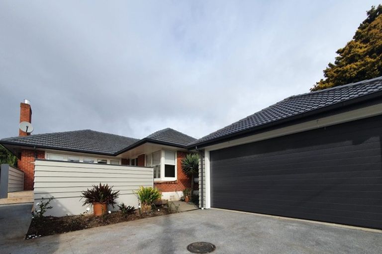 Photo of property in 71 Church Road, Mangere Bridge, Auckland, 2022