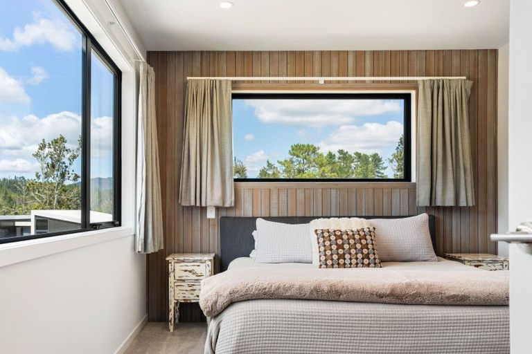 Photo of property in 18 Pinnacles Lane, Pauanui, 3579
