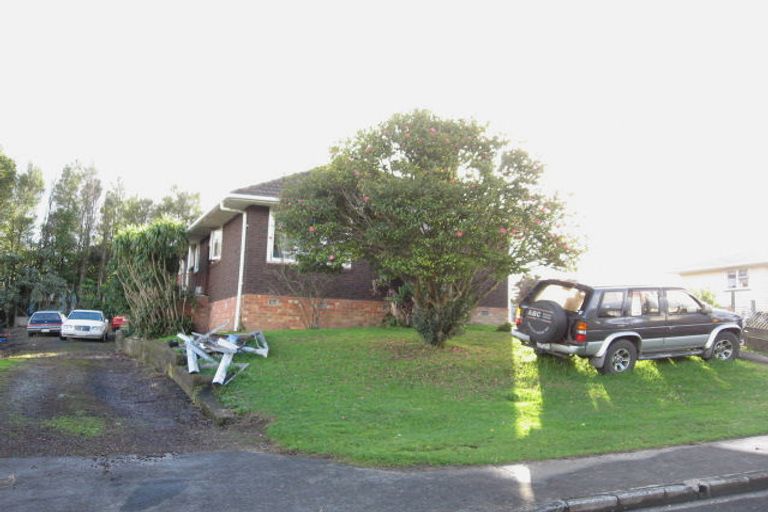 Photo of property in 9 Lawrence Place, Otara, Auckland, 2023