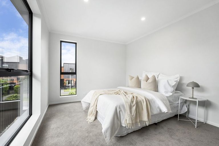 Photo of property in 6 Waka Moana Drive, Hobsonville, 0616