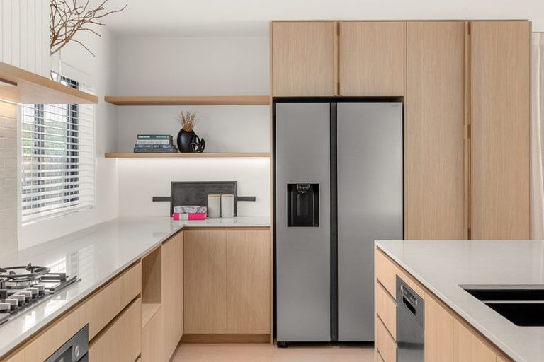 Photo of property in 33 Kauri Point Drive, Rototuna North, Hamilton, 3210