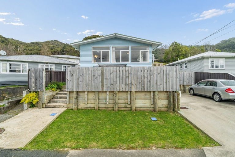 Photo of property in 19a Karaka Street, Wainuiomata, Lower Hutt, 5014