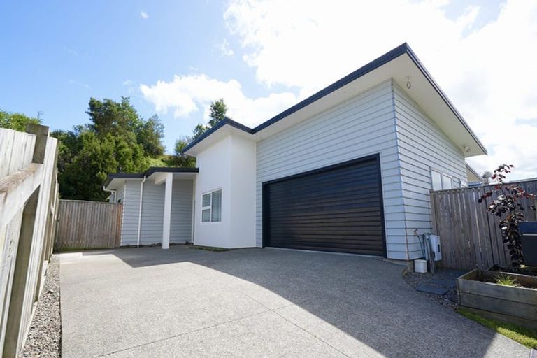 Photo of property in 13 Freedom Drive, Kelvin Grove, Palmerston North, 4414