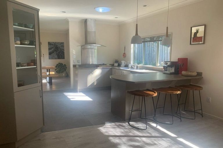 Photo of property in 279c Royal Road, Massey, Auckland, 0614