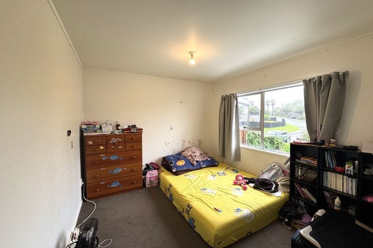 Photo of property in 26 Cyclarama Crescent, Massey, Auckland, 0614