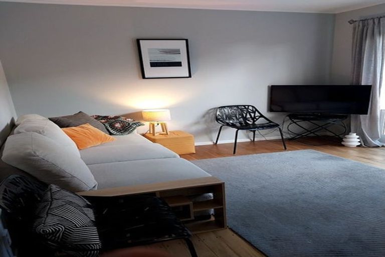 Photo of property in 55 Sylvan Valley Avenue, Titirangi, Auckland, 0604