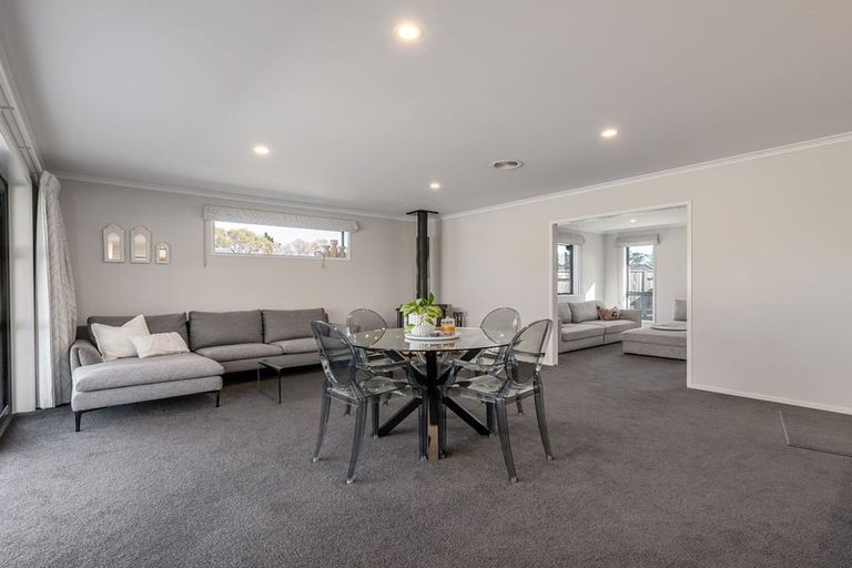 Photo of property in 33 Monarch Drive, Ashhurst, 4810