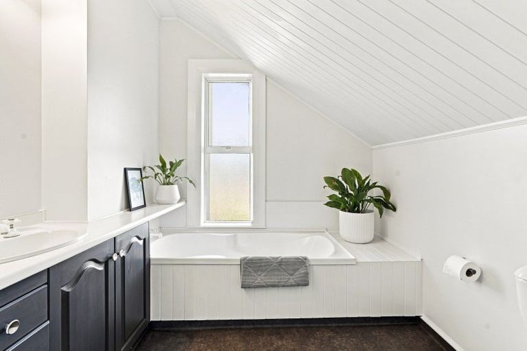 Photo of property in 68 Hunt Street, Andersons Bay, Dunedin, 9013
