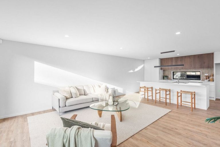 Photo of property in 1/71 Sullivan Avenue, Woolston, Christchurch, 8023