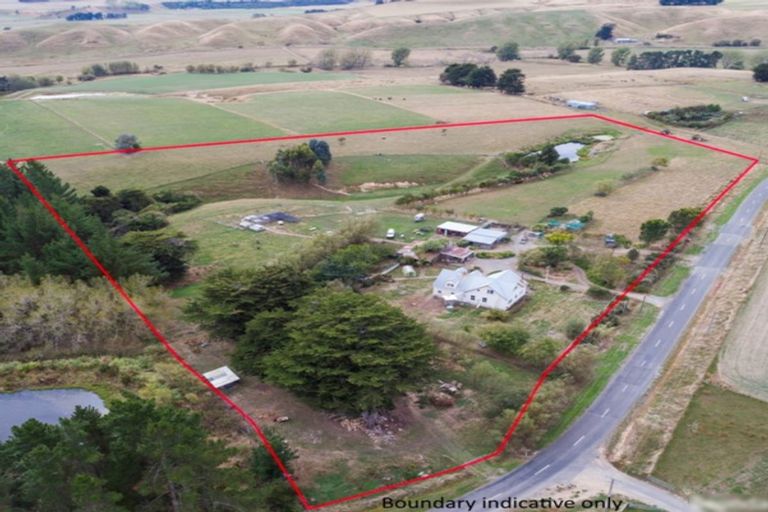 Photo of property in 101 Finnis Road, Pohangina, Feilding, 4775