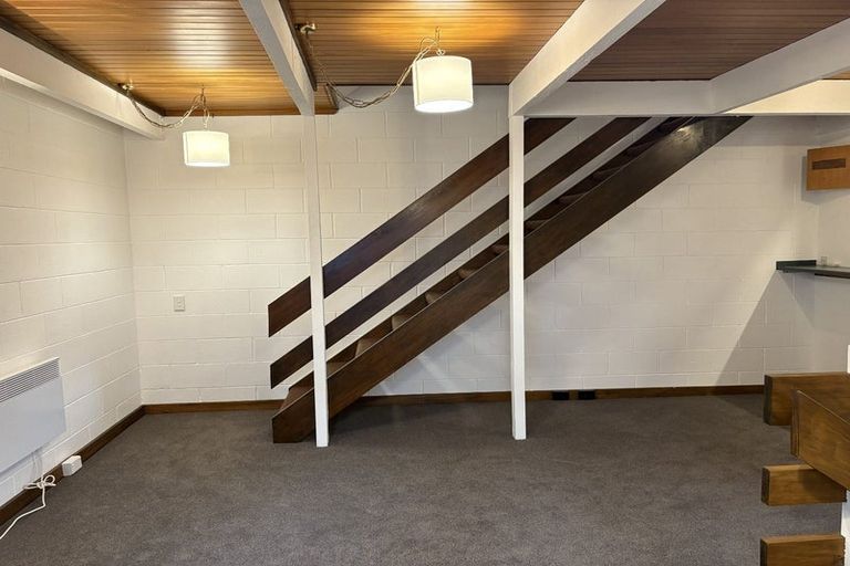 Photo of property in 8 Cottleville Terrace, Thorndon, Wellington, 6011