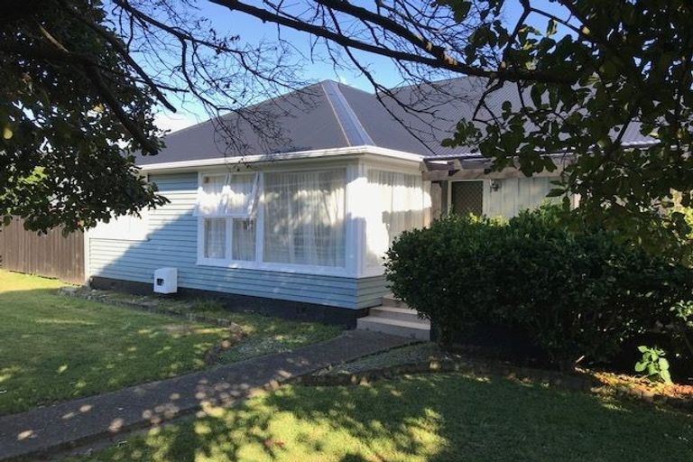 Photo of property in 976 High Street, Avalon, Lower Hutt, 5011