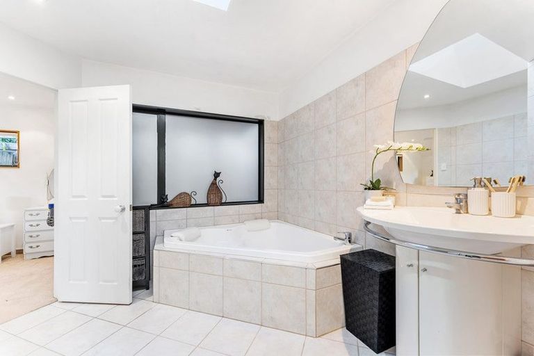 Photo of property in 12 Sunburst Avenue, Snells Beach, 0920