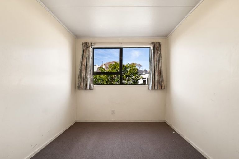 Photo of property in 10d Law Street, Caversham, Dunedin, 9012
