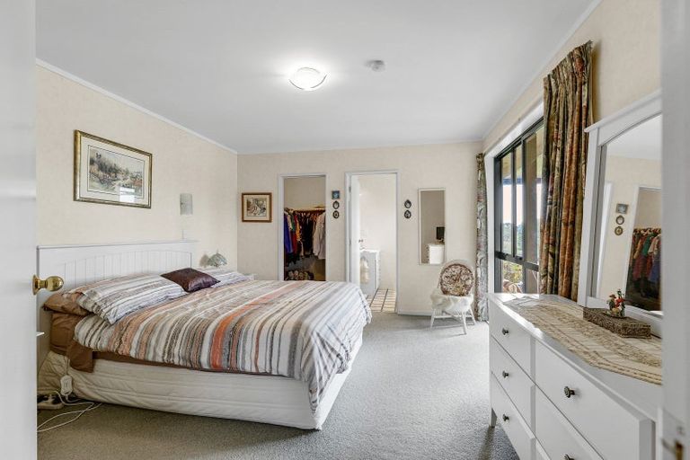 Photo of property in 205-233 Fitzherbert Road East, Aokautere, Palmerston North, 4471