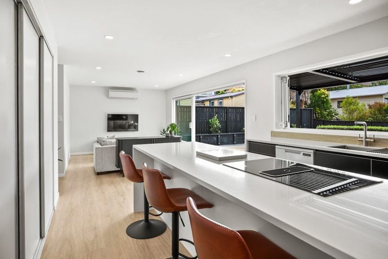 Photo of property in 6a Carey Street, Maeroa, Hamilton, 3200