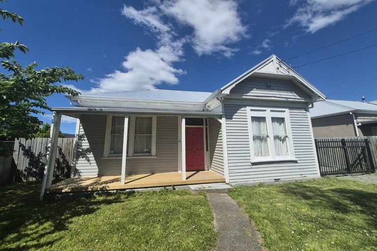 Photo of property in 94 Olliviers Road, Phillipstown, Christchurch, 8011