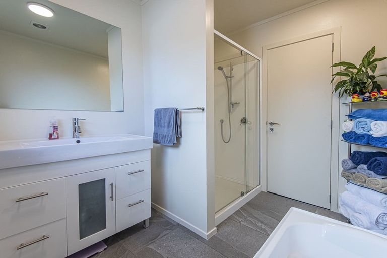 Photo of property in 14 Seaview Road, Ruakaka, 0116