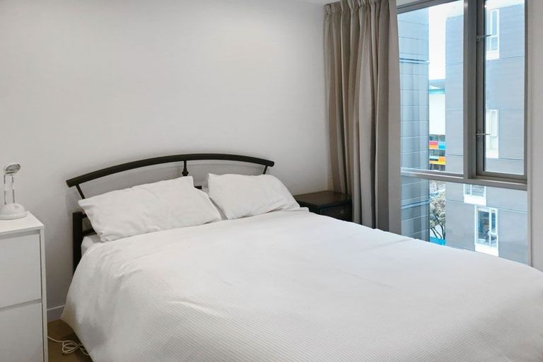 Photo of property in Monument Apartments, 7d/245 Wakefield Street, Te Aro, Wellington, 6011