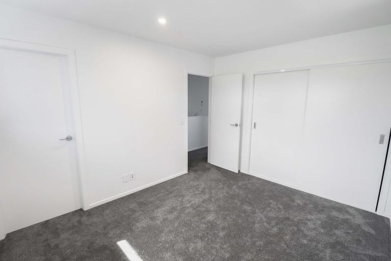 Photo of property in 1/4 Collingwood Street, Waterloo, Lower Hutt, 5011