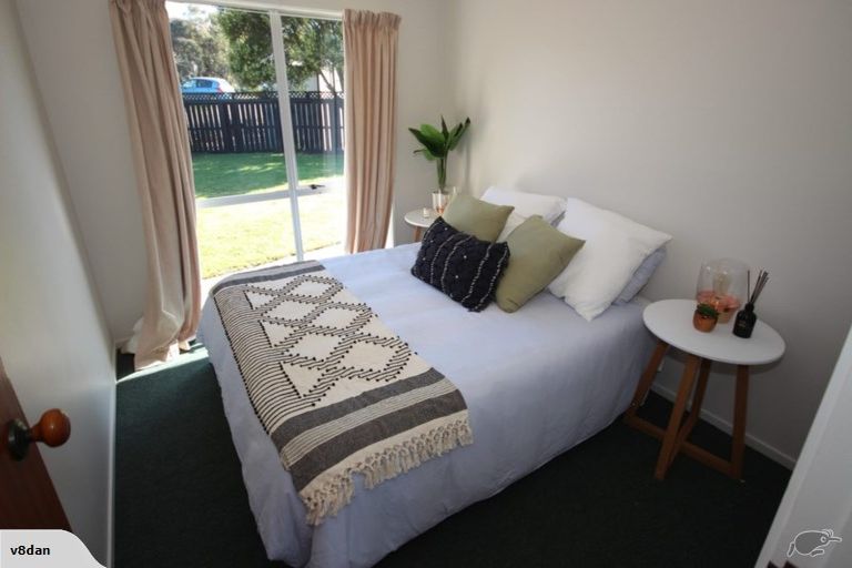 Photo of property in 8a Bromley Road, Bromley, Christchurch, 8062