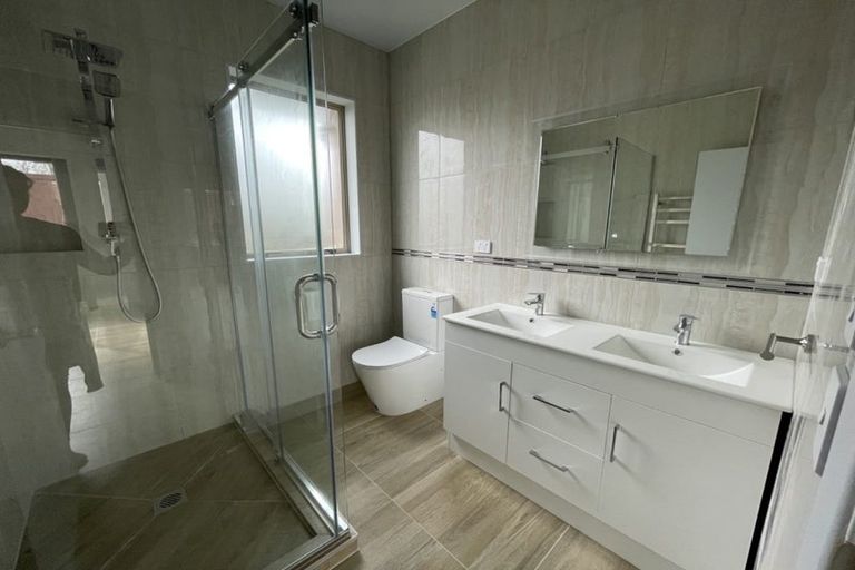 Photo of property in 6a Becroft Drive, Forrest Hill, Auckland, 0620