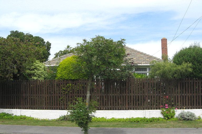Photo of property in 170 Weston Road, St Albans, Christchurch, 8052