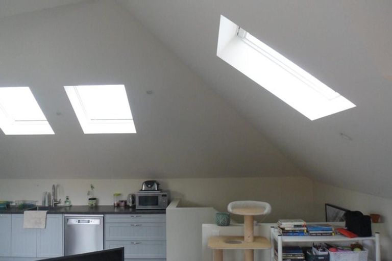 Photo of property in 1/24 Hobart Street, Miramar, Wellington, 6022