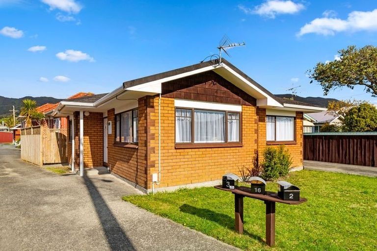 Photo of property in 1/16 Cressy Street, Waterloo, Lower Hutt, 5011