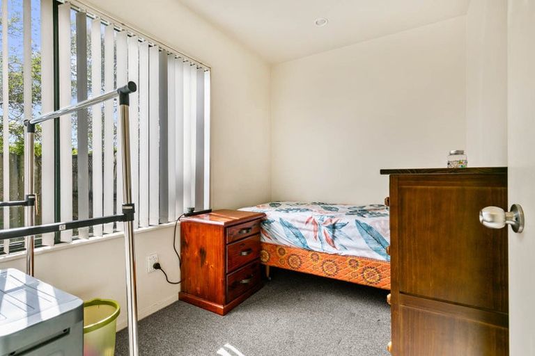 Photo of property in Lynn Park Terrace, 7/12 Ambrico Place, New Lynn, Auckland, 0600