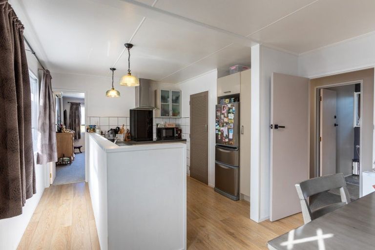 Photo of property in 63 Burgoyne Street, Woodville, 4920