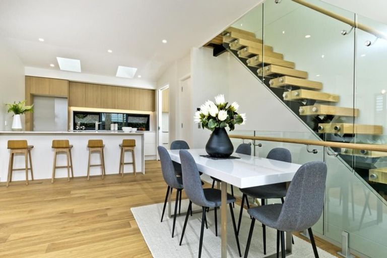 Photo of property in 26e Hastings Road, Mairangi Bay, Auckland, 0630