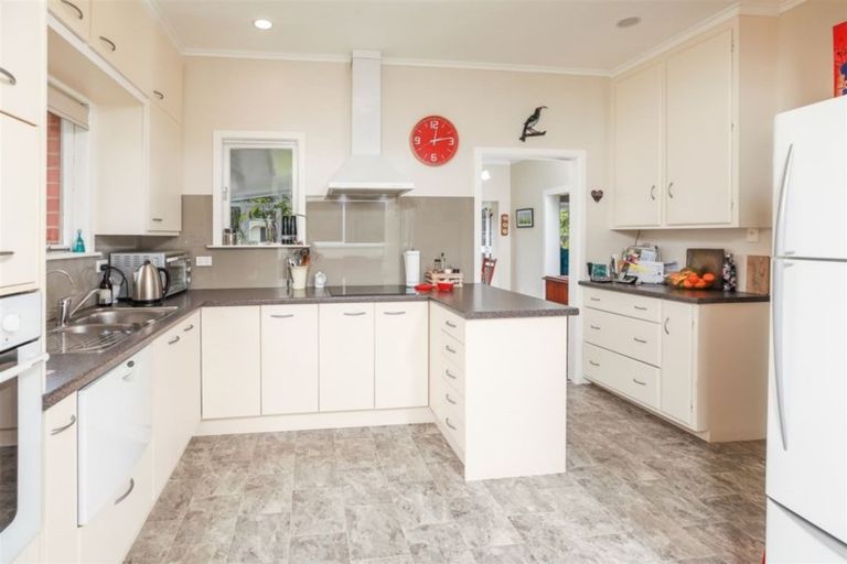 Photo of property in 8853 Paeroa Kopu Road, Puriri, Thames, 3578