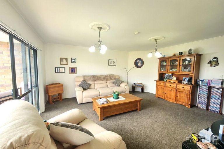 Photo of property in 12/18 Williams Road, Hobsonville, Auckland, 0618