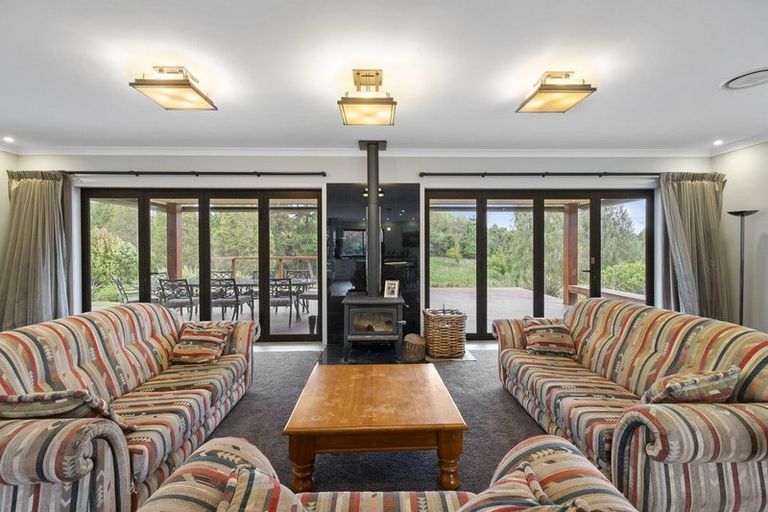 Photo of property in 35 Stonebrook Lane, Kelvin Grove, Palmerston North, 4470