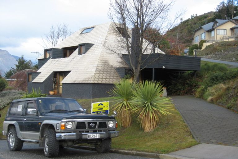 Photo of property in 27 Richards Park Lane, Fernhill, Queenstown, 9300