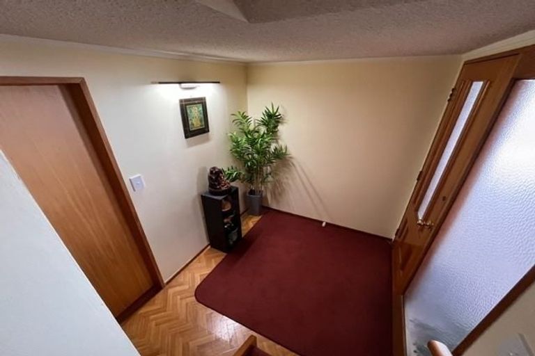 Photo of property in 16 Chestnut Grove, Maungaraki, Lower Hutt, 5010