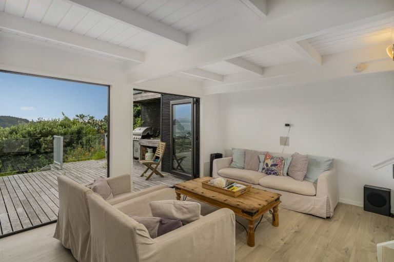 Photo of property in 5 Florence Place, Hahei, Whitianga, 3591