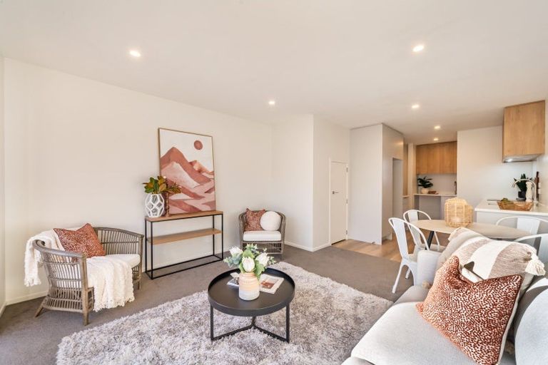 Photo of property in 7/240 Stokes Valley Road, Stokes Valley, Lower Hutt, 5019