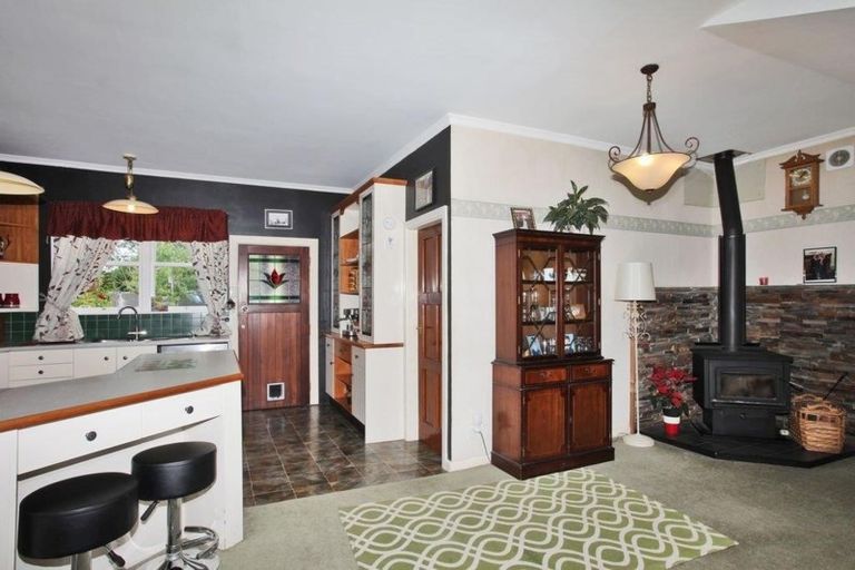 Photo of property in 28 Sarsfield Street, Southbridge, 7602