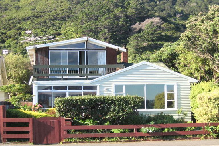 Photo of property in 20 Maire Street, Eastbourne, Lower Hutt, 5013