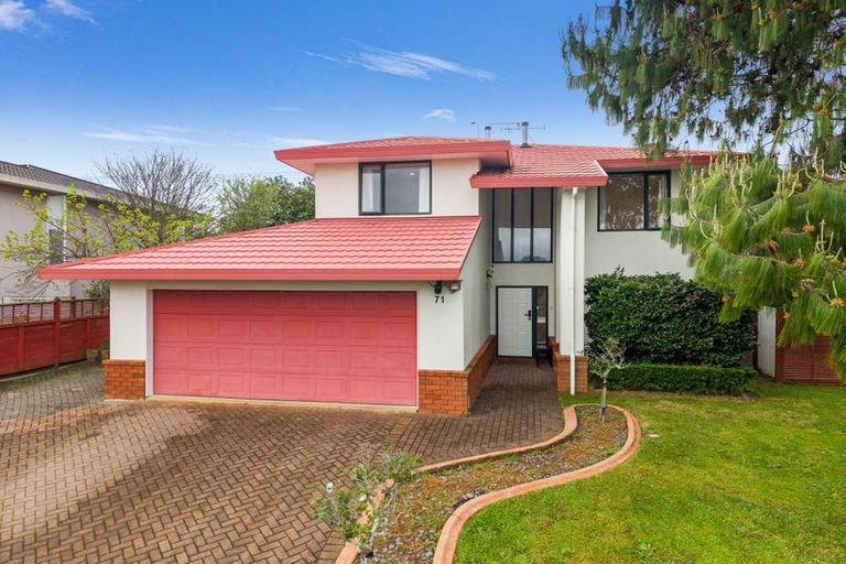 Photo of property in 71 Nielsen Gardens, Rototuna, Hamilton, 3210