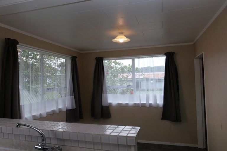 Photo of property in 1/13 Byron Street, Trentham, Upper Hutt, 5018