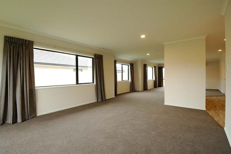 Photo of property in 16 Lambies Street, Marshland, Christchurch, 8083