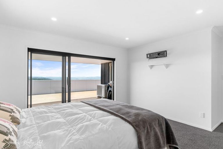 Photo of property in 827 Tinopai Road, Tinopai, Matakohe, 0593