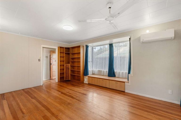 Photo of property in 11a Woodvale Road, Glen Eden, Auckland, 0602