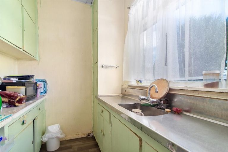 Photo of property in 15 Scott Avenue, Owhata, Rotorua, 3010