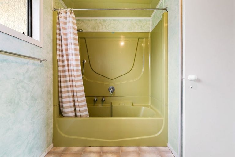 Photo of property in 107 Lorraine Place, Whangamata, 3620