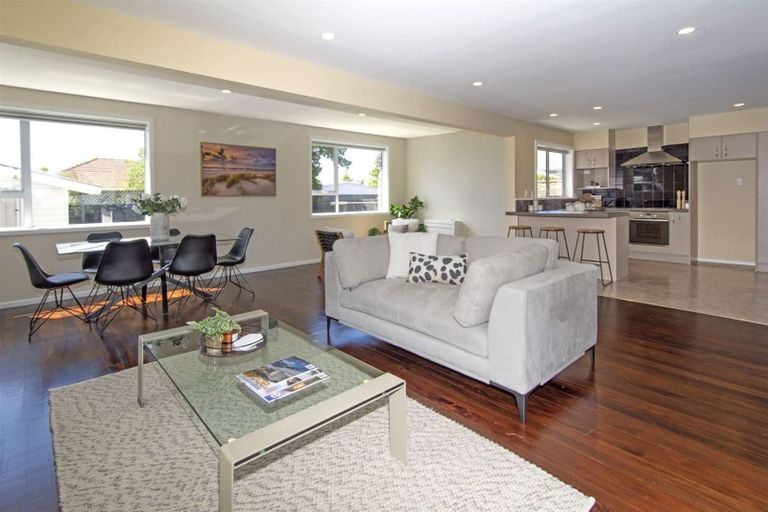 Photo of property in 13 Malta Crescent, South New Brighton, Christchurch, 8062