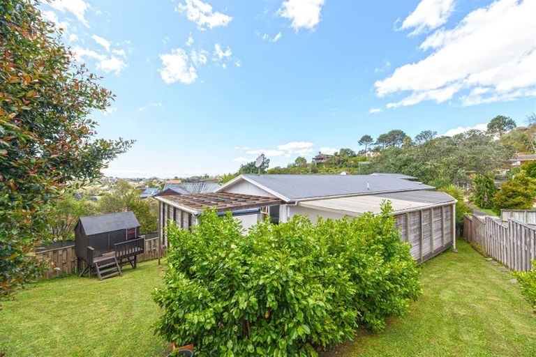 Photo of property in 23 Malters Place, Browns Bay, Auckland, 0630